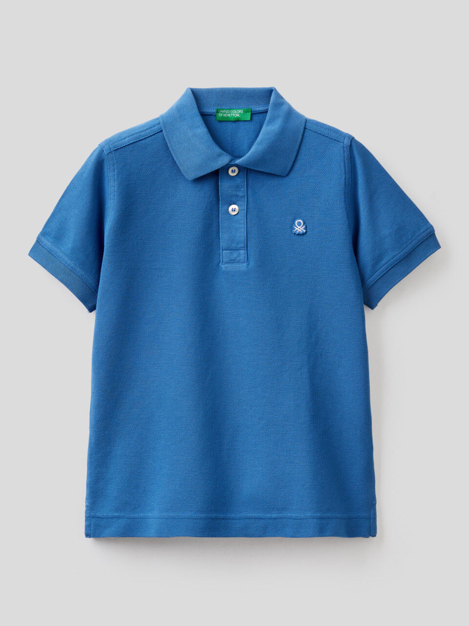 polo shirt with little alligator